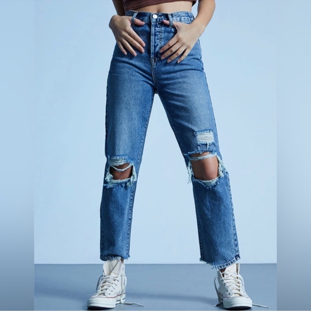 PacSun High Rise straight distressed Blue Denim size 27.